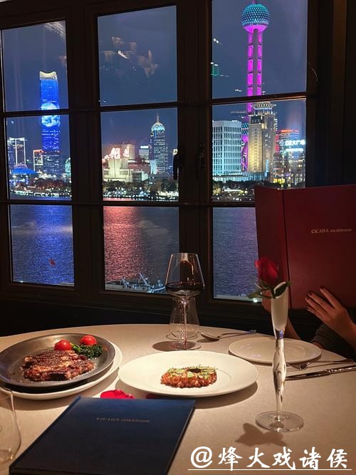 这家餐酒空间，写满一对跨国情侣的浪漫和创意丨上海滩上洋掌柜