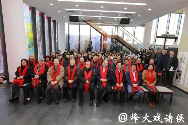 “东方微笑·2026人美新春特展”开幕